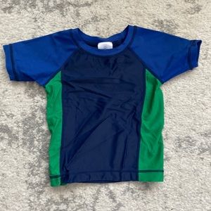 Hanna Andersson Kids rash guard top - size 80